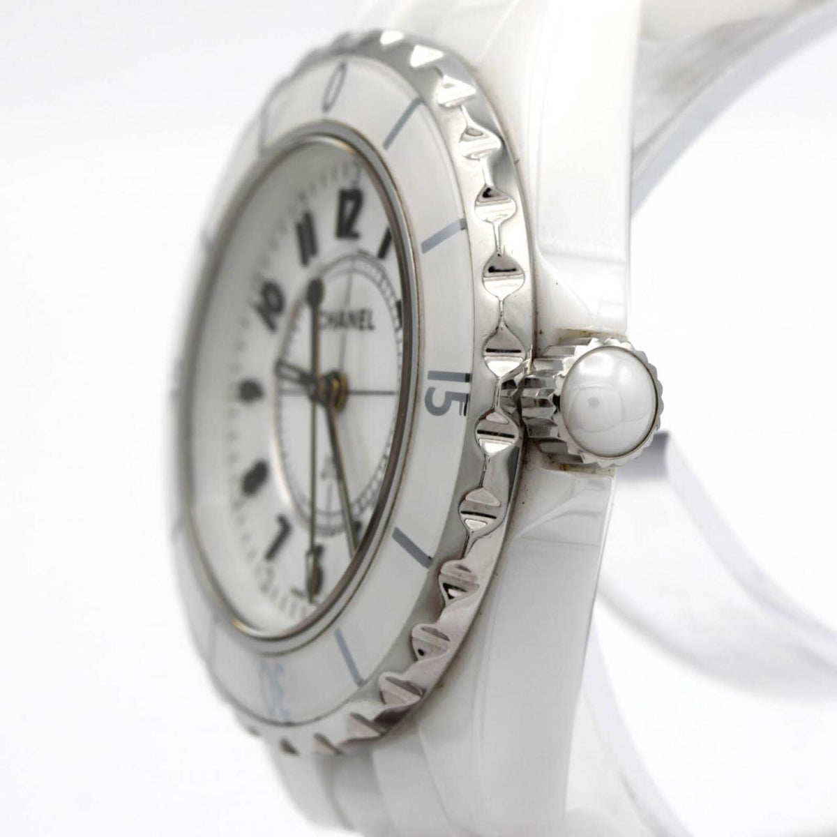 Chanel J12 33mm Ceramic H0968 White Dial 33mm Watch