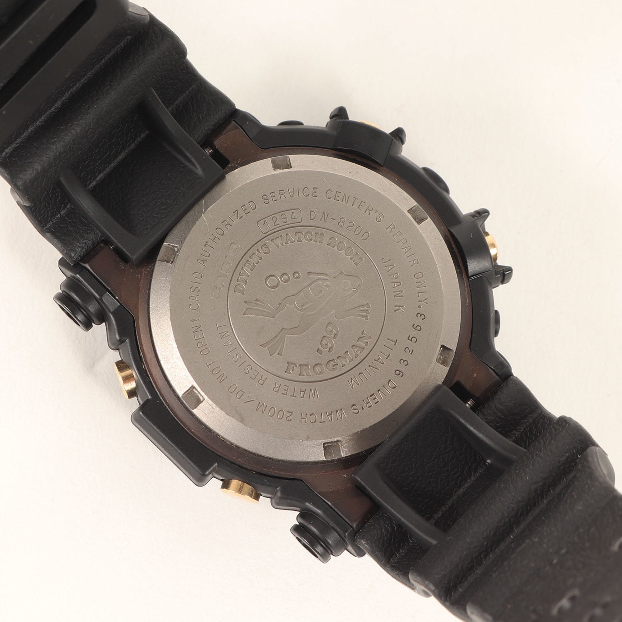 G-SHOCK 90s DW-8200BU-9AT Frogman 99 Zwart en goud Frog-horloge CASIO Heren
