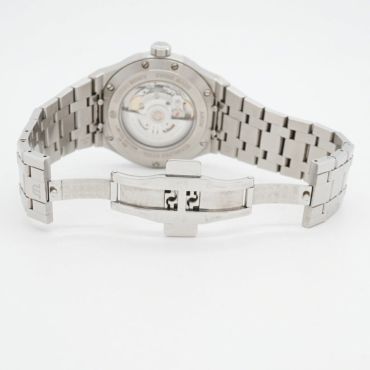 Maurice Lacroix Aikon AI6008 horloge met blauwe wijzerplaat, 42 mm