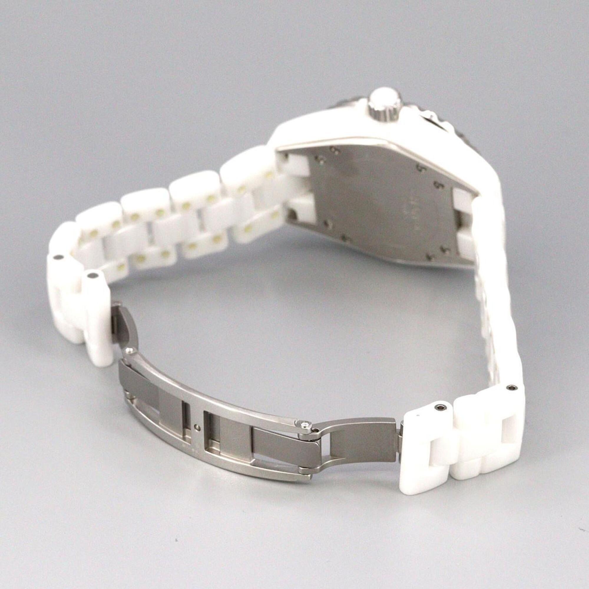 Chanel Chanel H1628 White Dial 33mm Watch