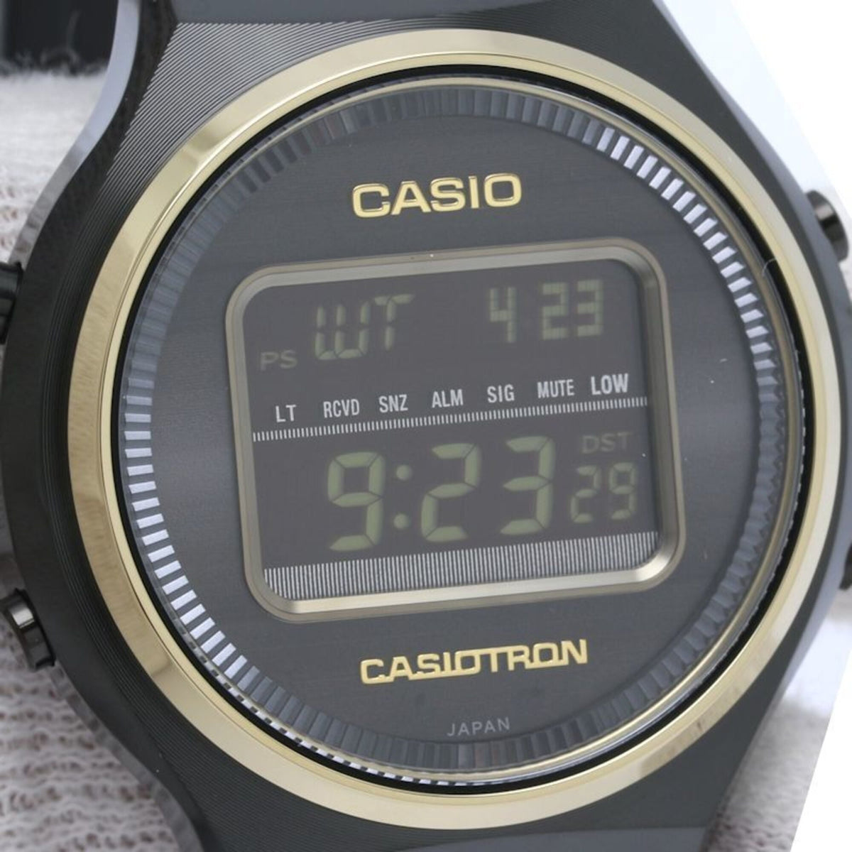 Casio TRON Smartphone Link TRN-50ZE-1AJR Black Dial 39mm Watch
