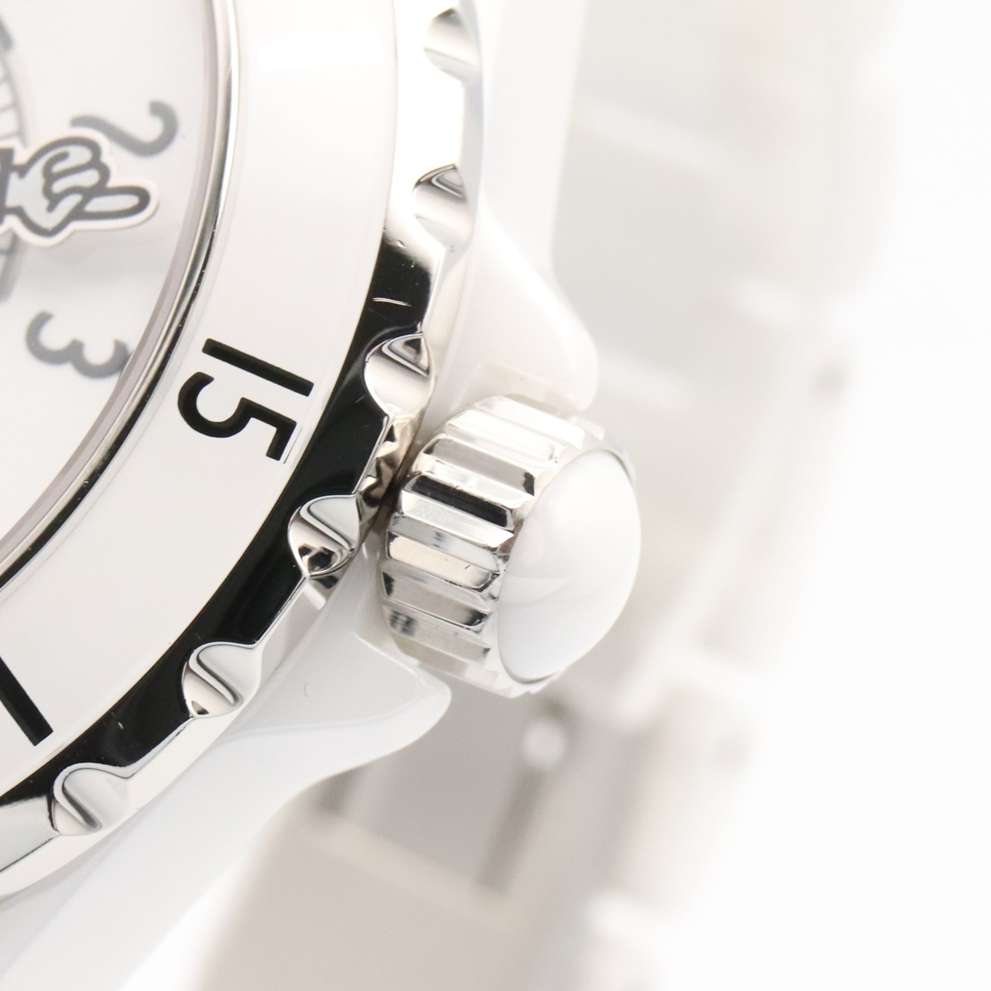 Chanel J12 H5241 White Dial Ceramic 38mm Watch