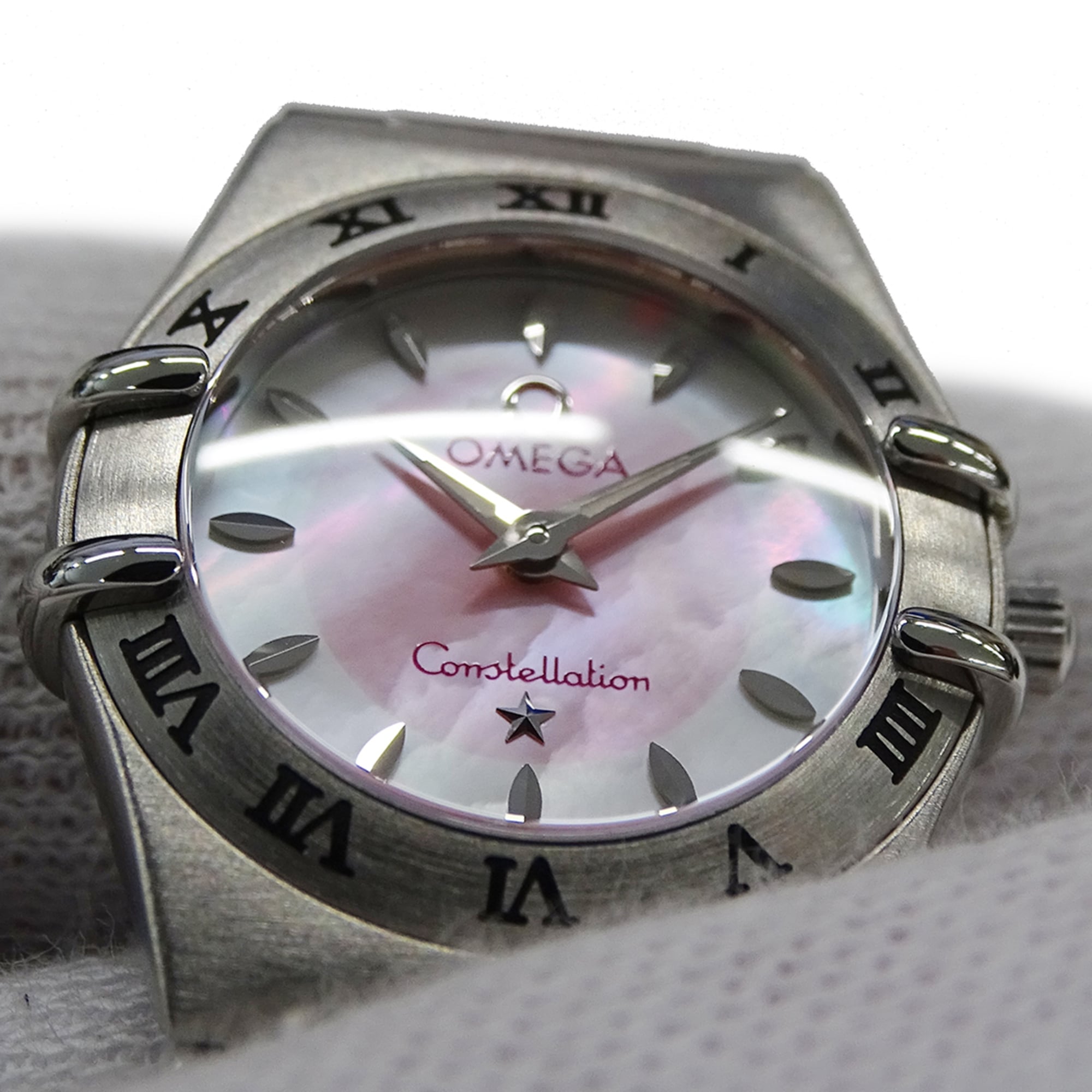 Omega Constellation 1562.83 Pink Dial 22mm Watch