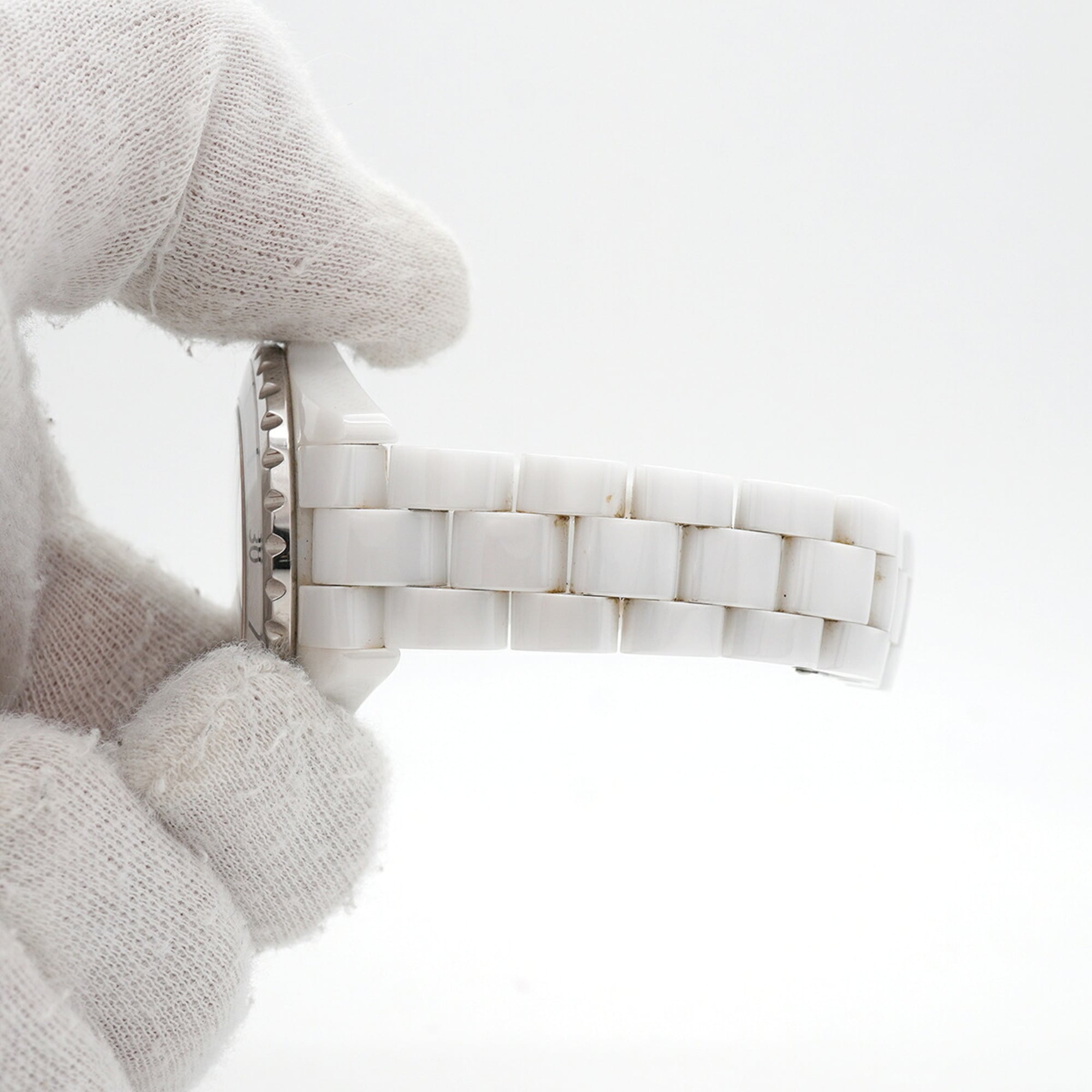 Chanel J12 H0968 White Dial 33mm Watch