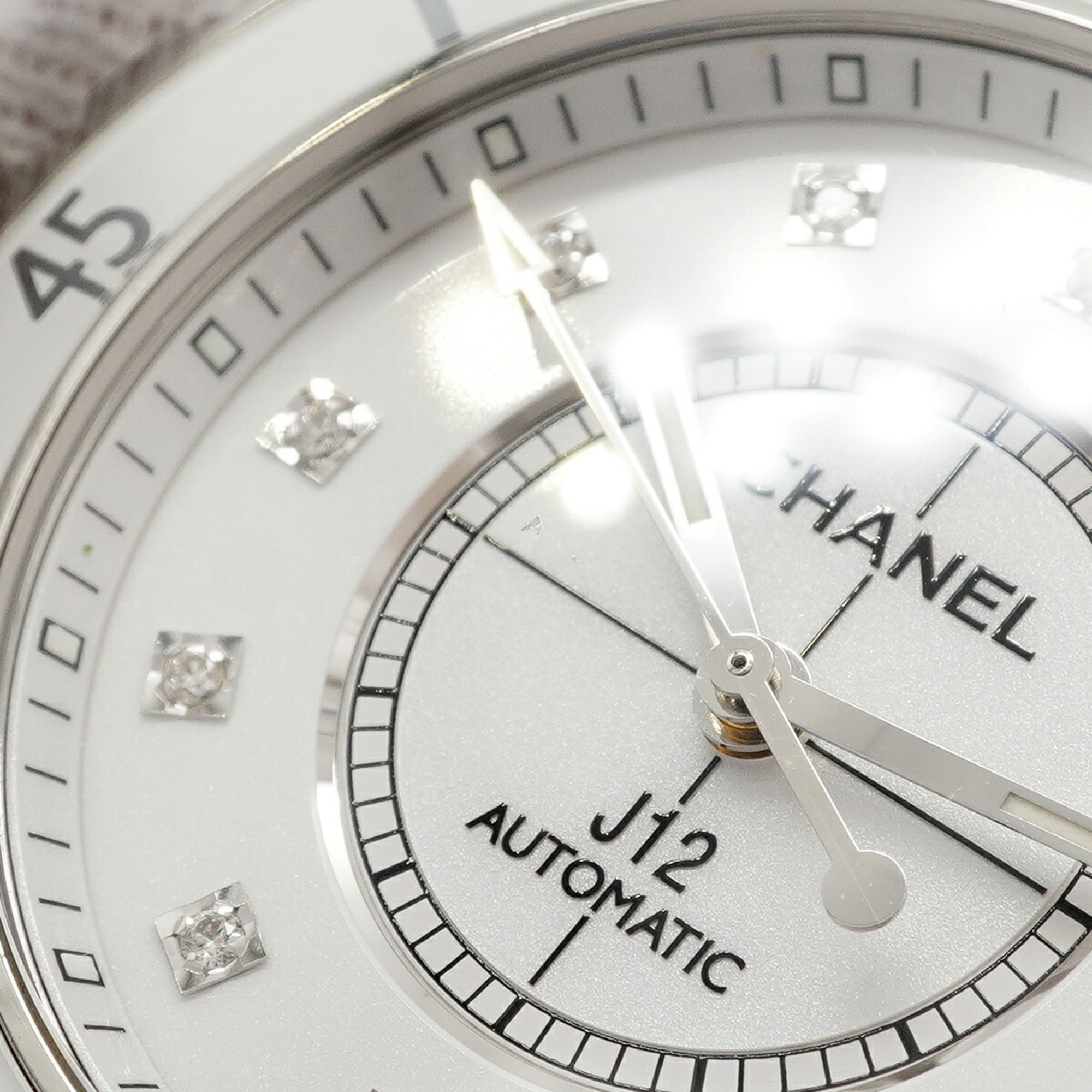 Chanel J12 H1629 White Dial Ceramic 39mm Watch