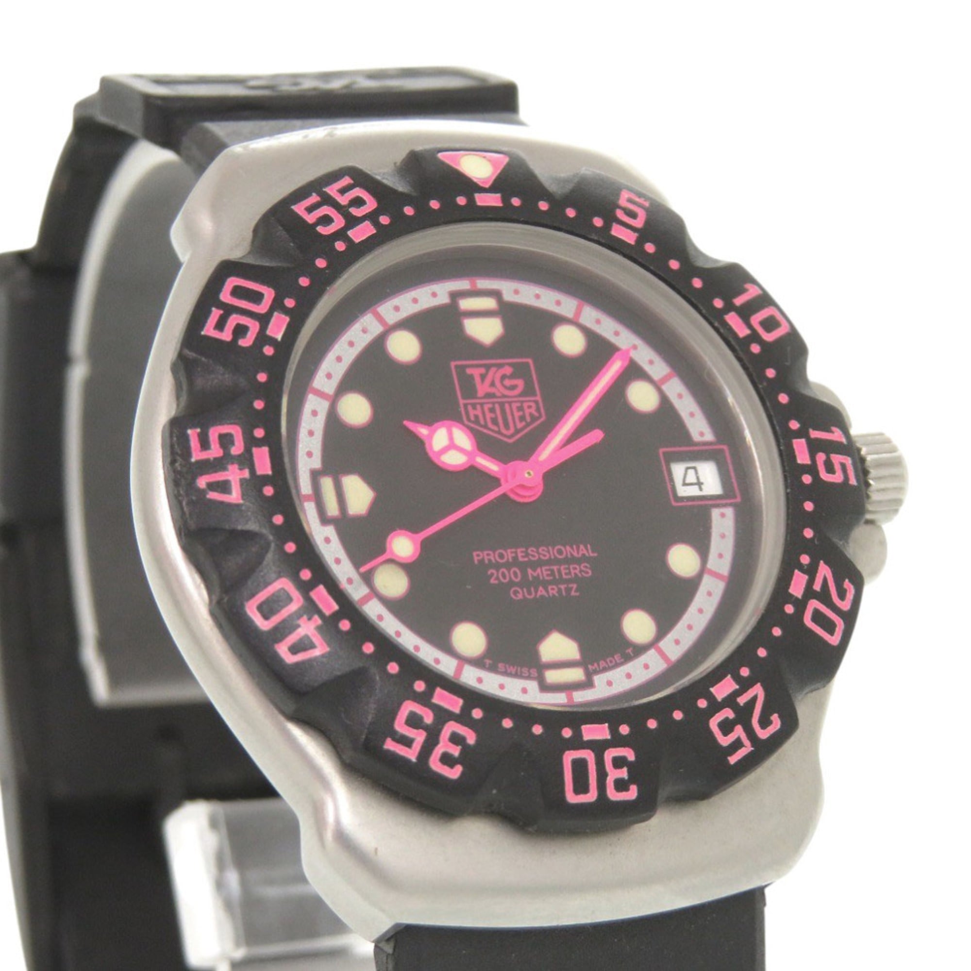 Tag Heuer Formula 1 WA1217 Uhr aus Edelstahl mit Kautschukarmband, Schwarz und Rosa Zifferblatt, QuarzUhrwerk, 1922