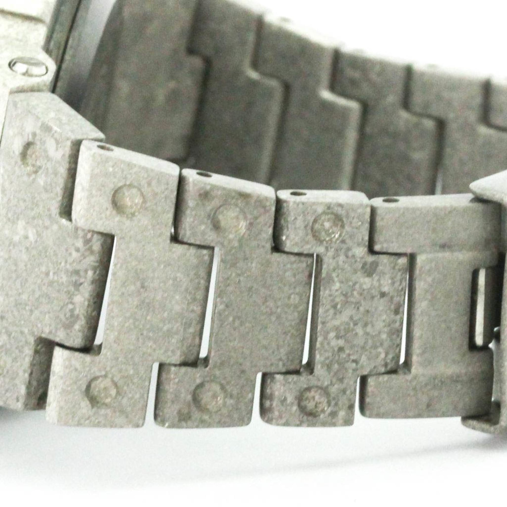 Montre Radiopilotée CASIO G-SHOCK Full Metal 40e anniversaire, Tough SolarMontre Radiopilotée modèle GMW-B5000-1JR