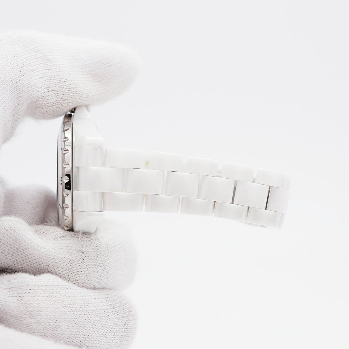 Montre Chanel J12 12P Diamond H1628 Blanc, cadran de 33 mm