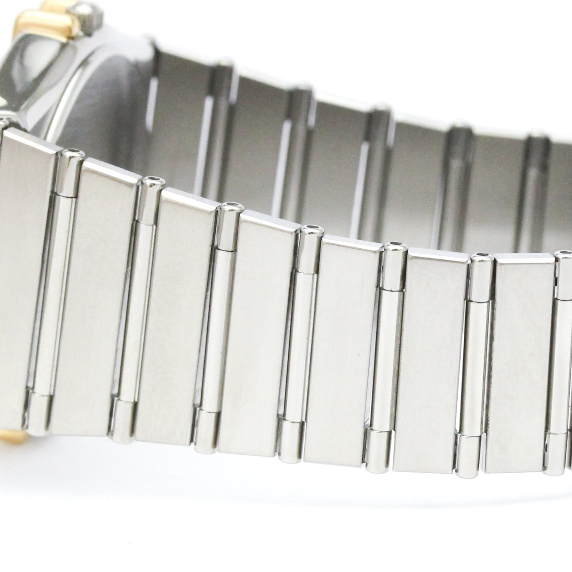 Omega Constellation 3.961.070 Gold Dial 33mm Watch
