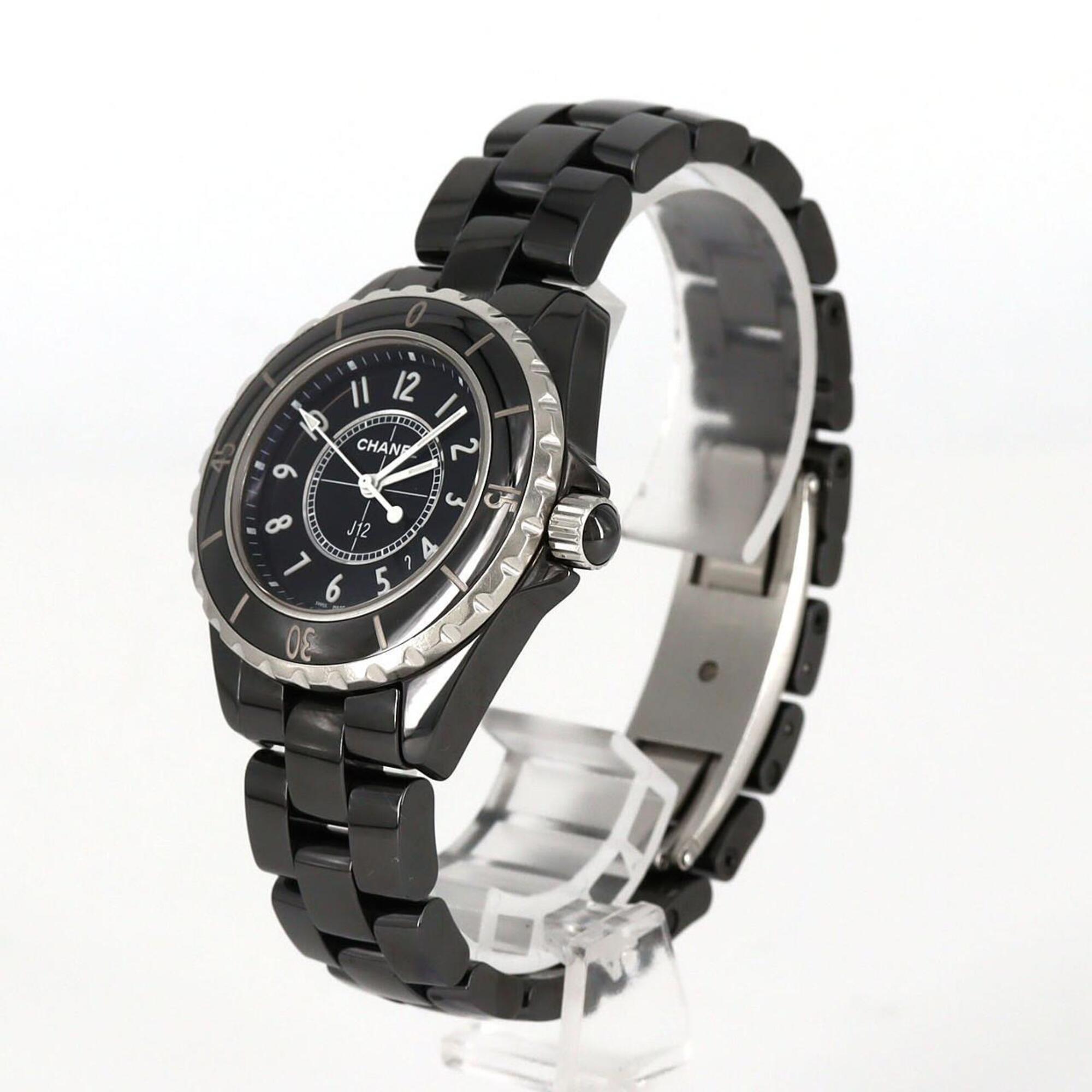 Chanel J12 33mm Ceramic H0682 Quartz Watch
