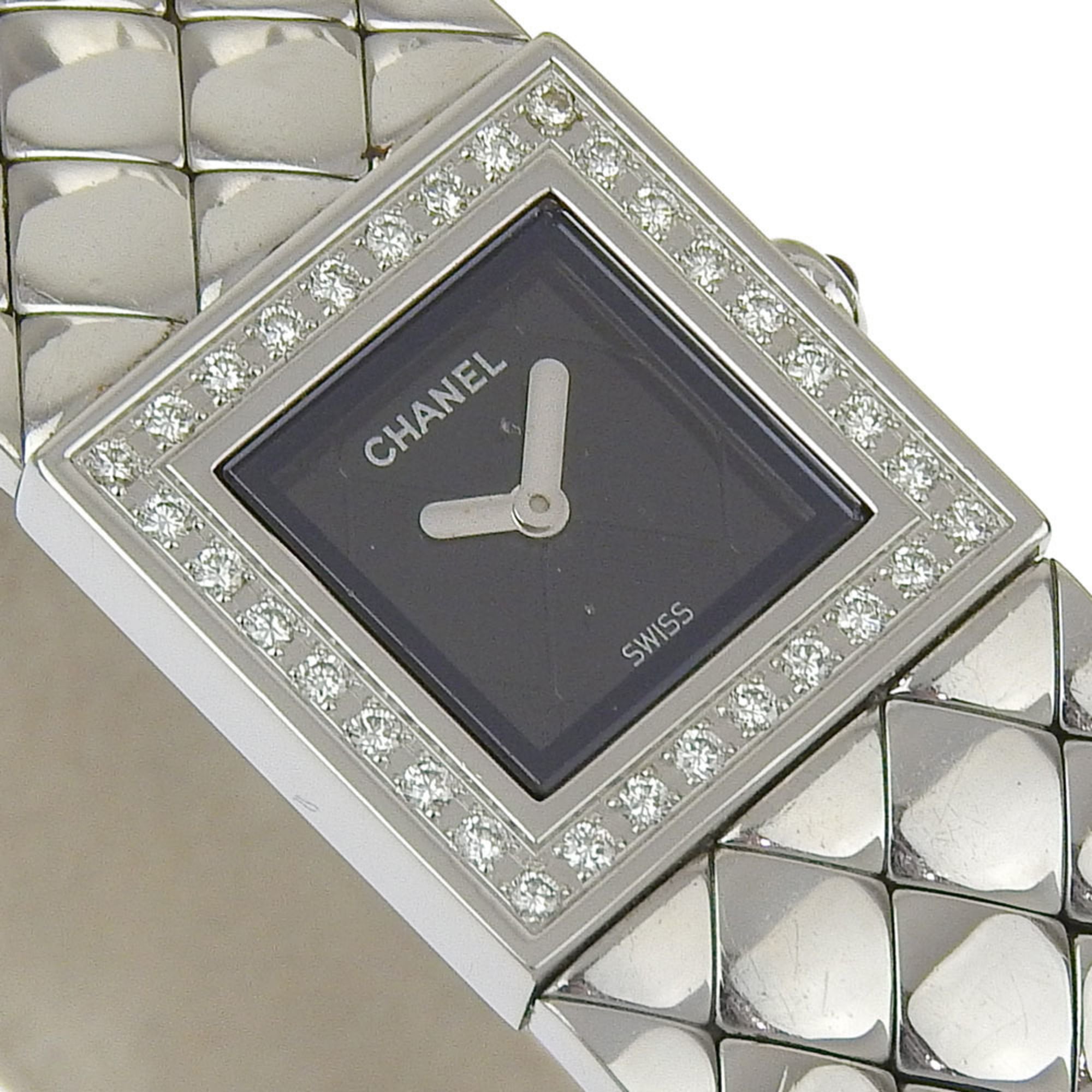 CHANEL Matelassé-horloge met diamanten rand H0489, roestvrij staal, quartz, analoog display, zwarte wijzerplaat, damesmodel I213024033