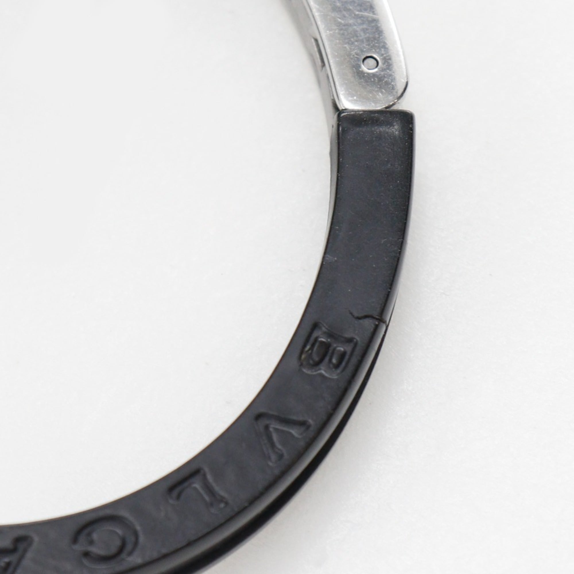 BVLGARI Bzero1 BZ22S dameshorloge van roestvrij staal en rubber, quartz uurwerk, analoge wijzerplaat, zwarte wijzerplaat