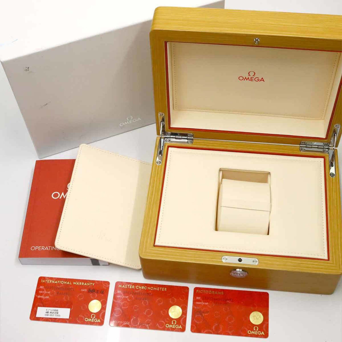 Omega Seamaster Diver 300 Co-Axial Master Chronometer 210 22 44 51 01 001 Horloge met zwarte wijzerplaat, 44 mm