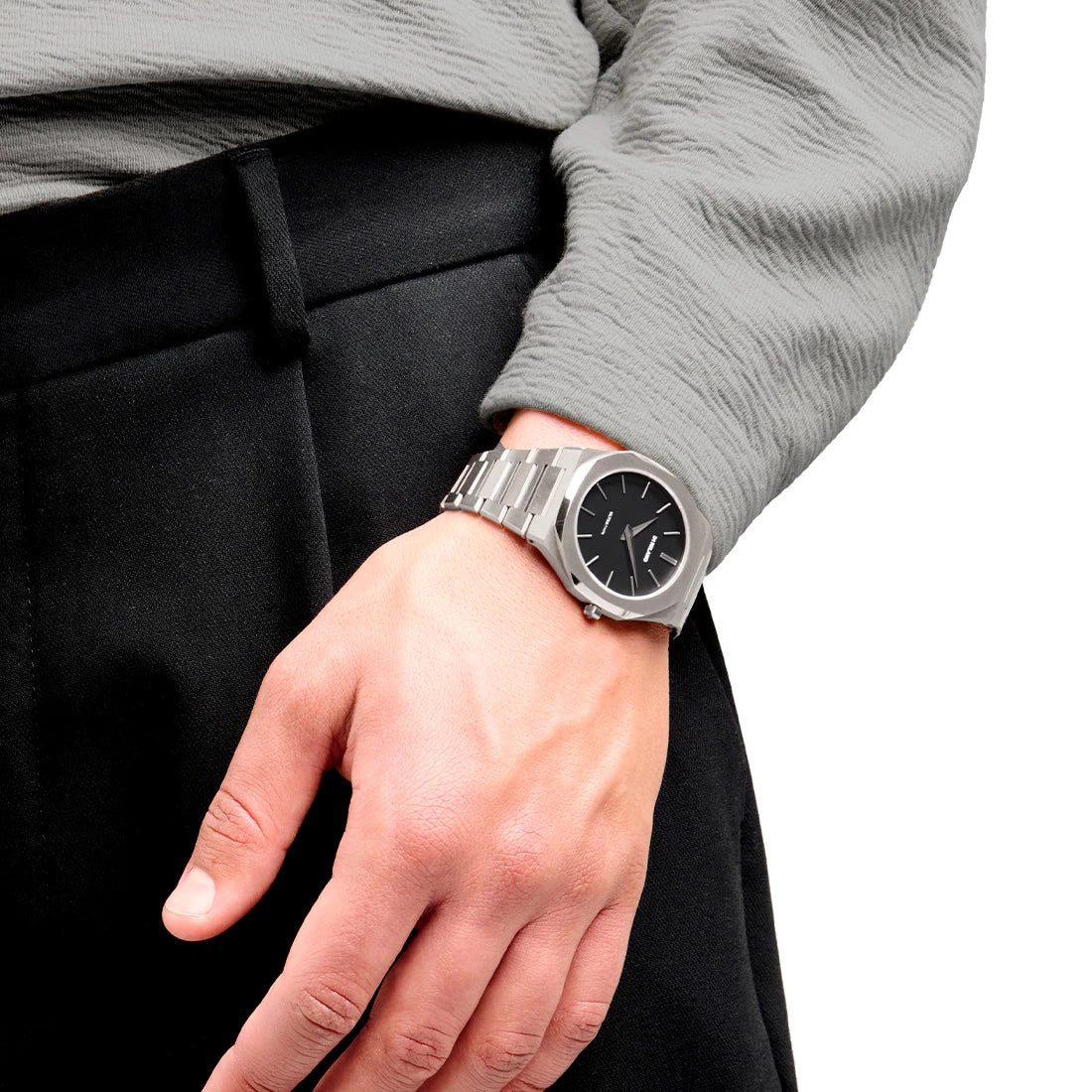 D1 Milano Ultra Thin Quartz Black 40mm