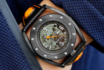 Tonino Lamborghini « Cuscinetto » : la montre qui a quelque chose en plus